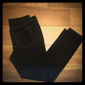 Old navy jeans size 6 petite